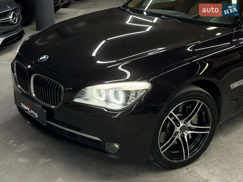 Седан BMW 7 Series 2010 в Одессе