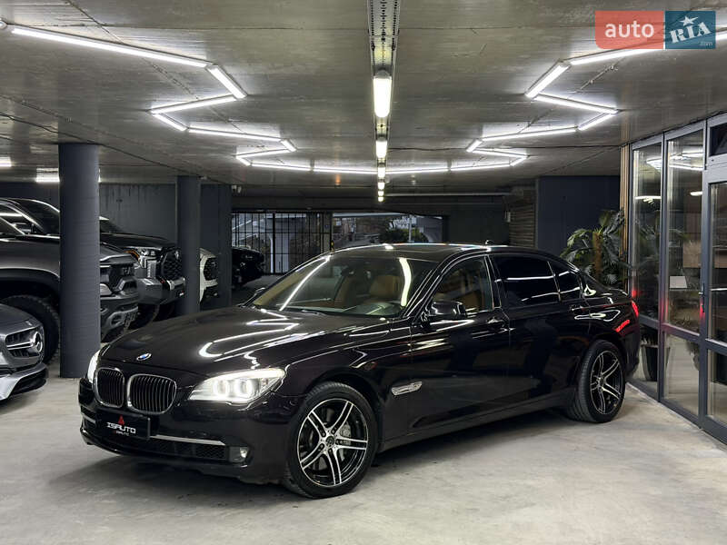 Седан BMW 7 Series 2010 в Одессе