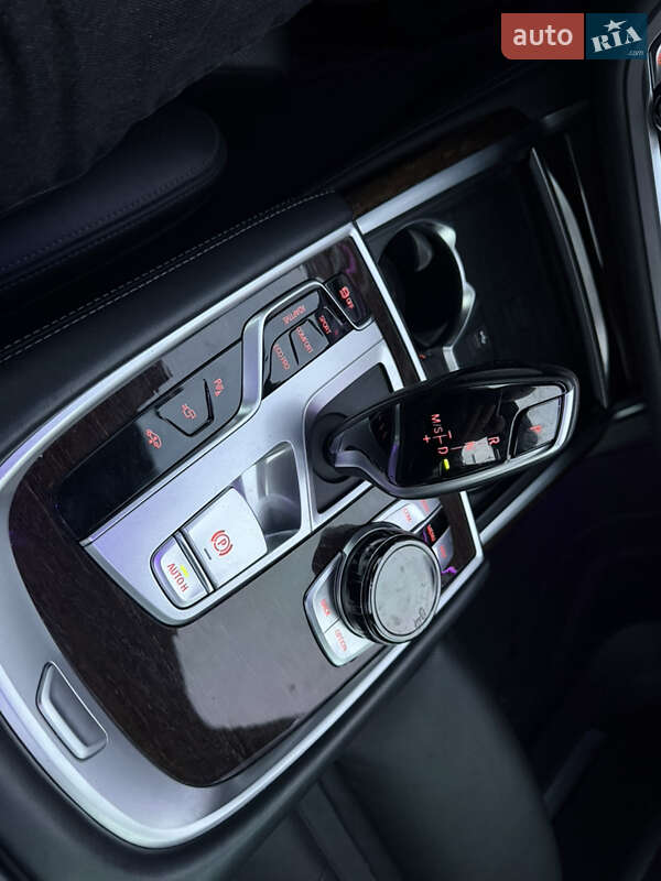 Седан BMW 7 Series 2019 в Киеве фото 28 Седан BMW 7 Series 2019 в Киеве