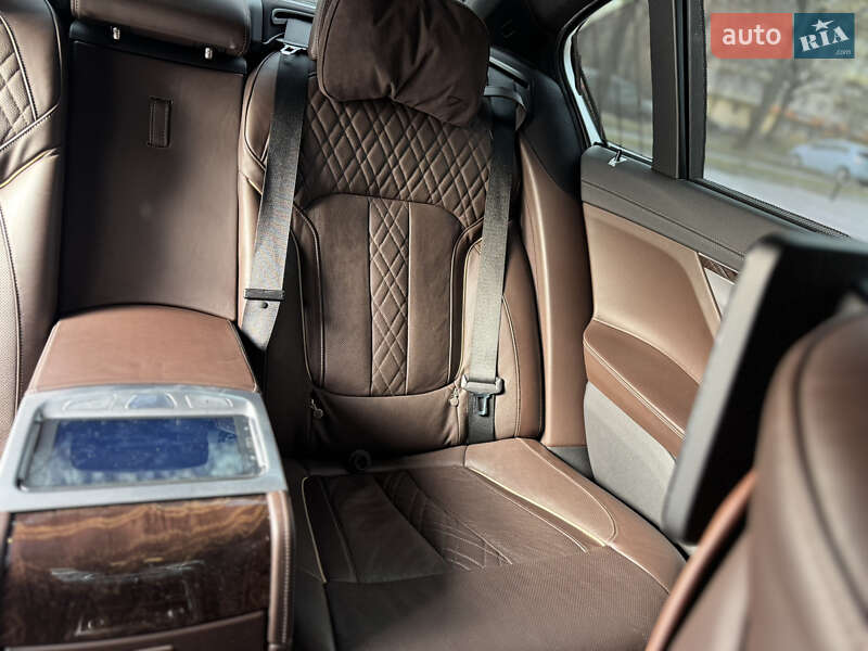 Седан BMW 7 Series 2016 в Рівному