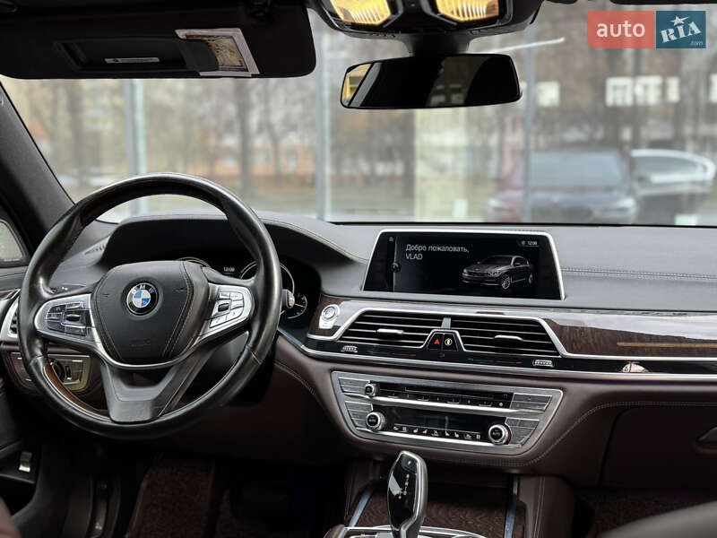 Седан BMW 7 Series 2016 в Рівному
