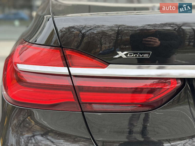 Седан BMW 7 Series 2016 в Рівному