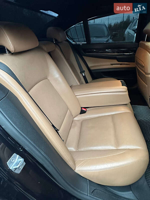 Седан BMW 7 Series 2013 в Киеве