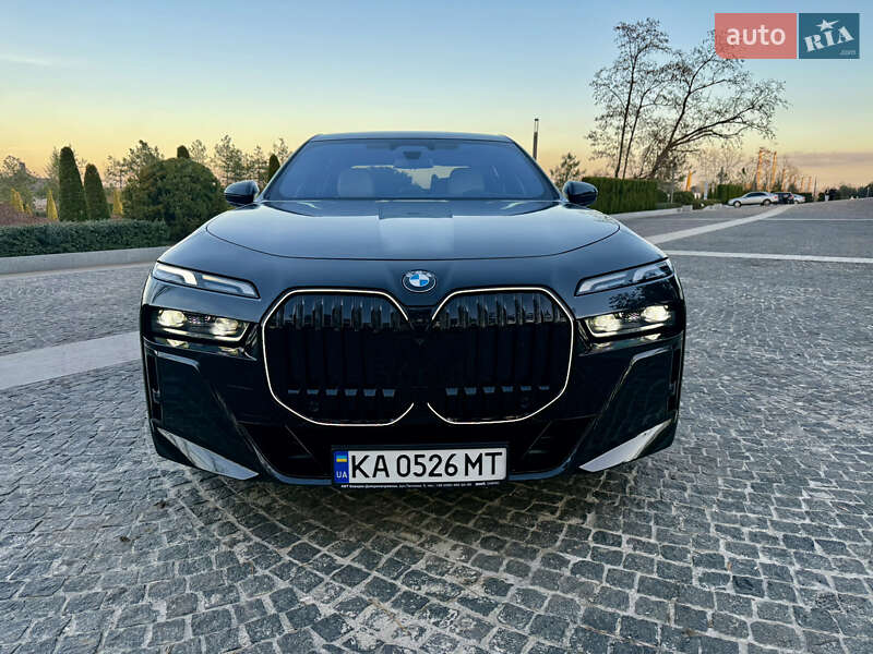 Седан BMW 7 Series 2024 в Днепре