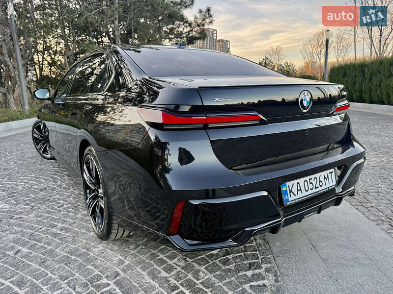 Седан BMW 7 Series 2024 в Днепре