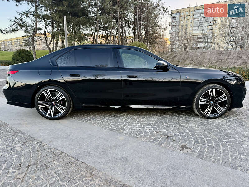 Седан BMW 7 Series 2024 в Днепре