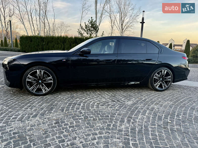 Седан BMW 7 Series 2024 в Днепре