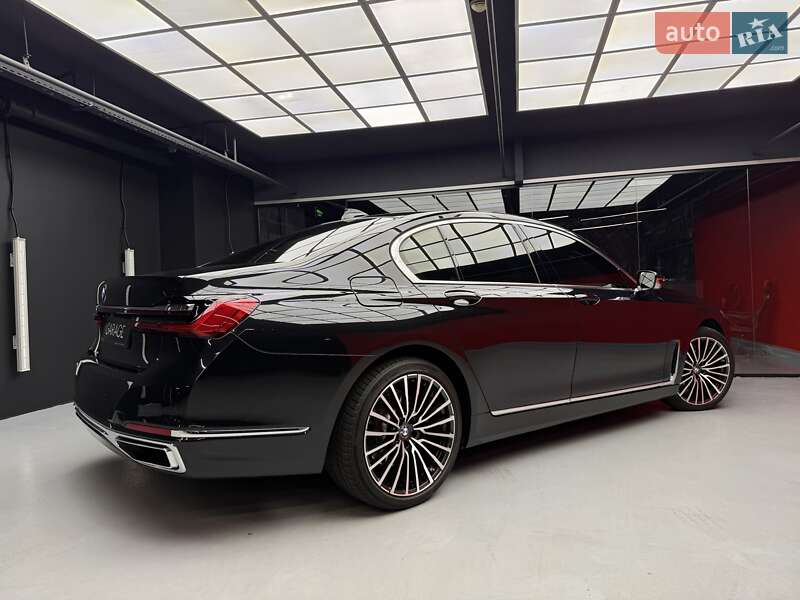 Седан BMW 7 Series 2020 в Киеве