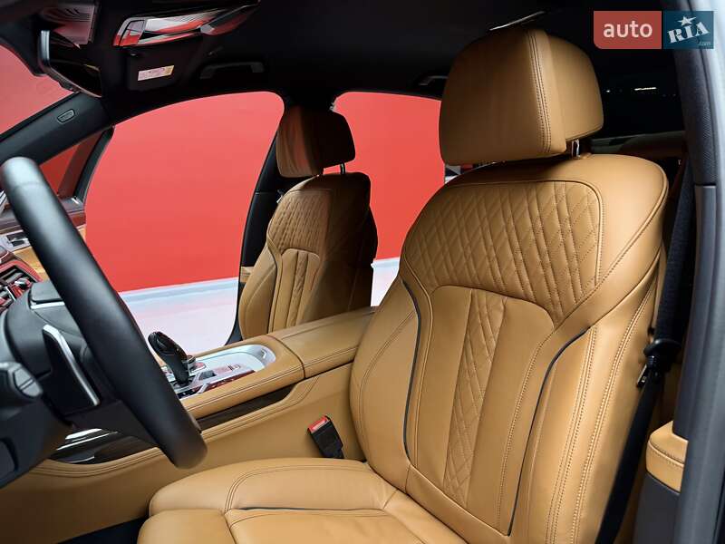 Седан BMW 7 Series 2020 в Киеве
