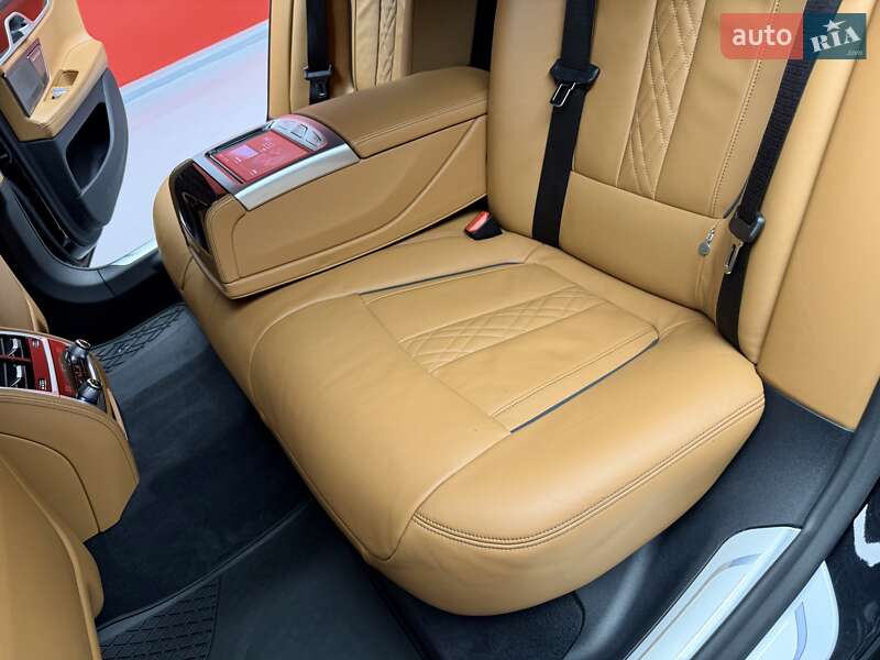 Седан BMW 7 Series 2020 в Киеве