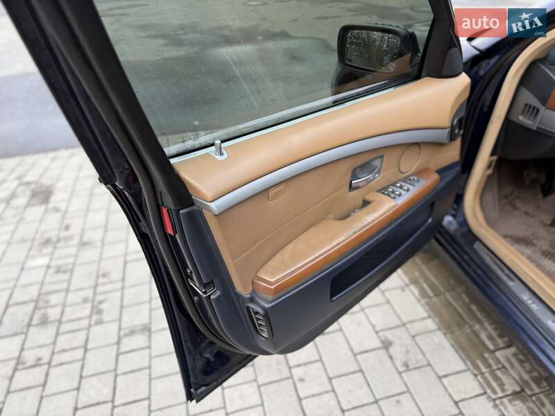 Седан BMW 7 Series 2003 в Хмельницком