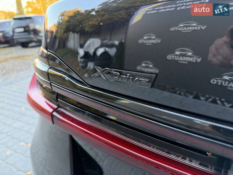 Седан BMW 7 Series 2021 в Виннице