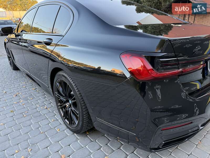 Седан BMW 7 Series 2021 в Виннице