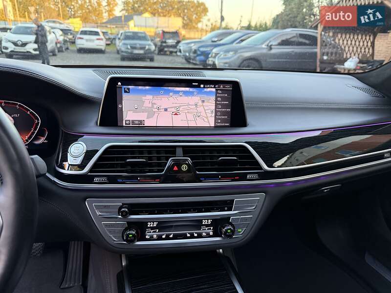 Седан BMW 7 Series 2021 в Виннице