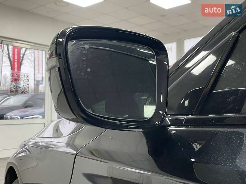 Седан BMW 7 Series 2016 в Киеве