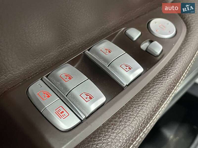 Седан BMW 7 Series 2016 в Киеве