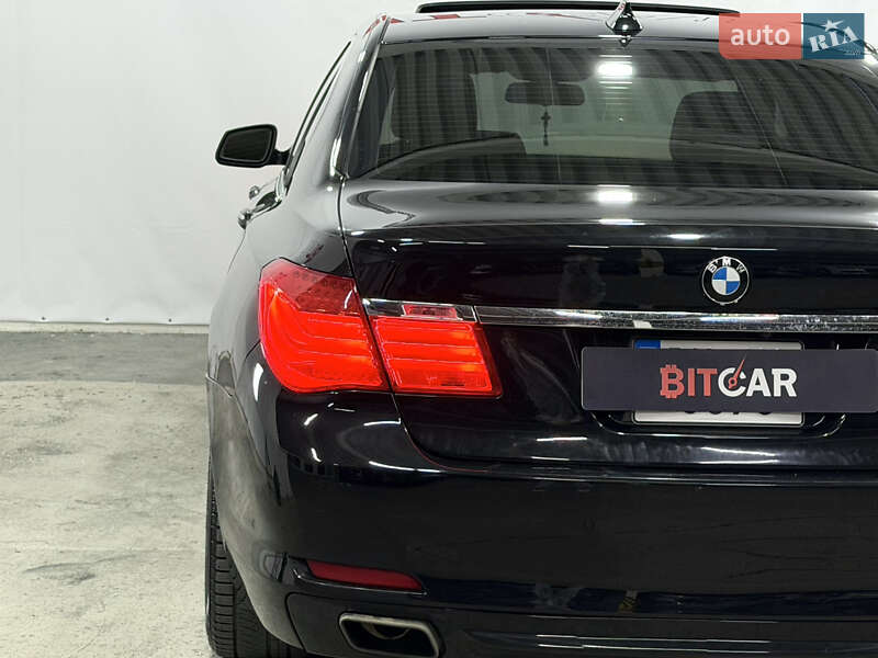 Седан BMW 7 Series 2011 в Одессе