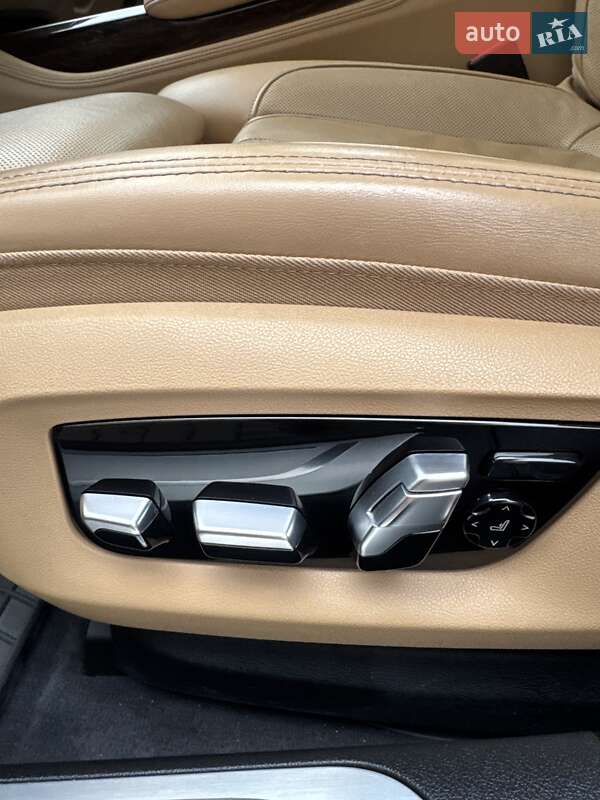 Седан BMW 7 Series 2020 в Нововолинську фото 17 Седан BMW 7 Series 2020 в Нововолинську