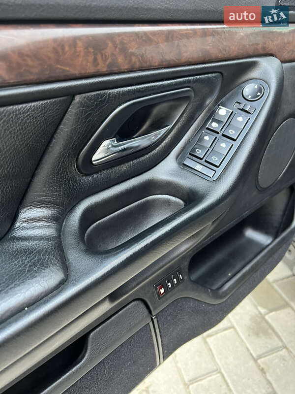 Седан BMW 7 Series 1998 в Сумах
