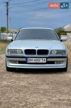 Седан BMW 7 Series 1995 в Одессе