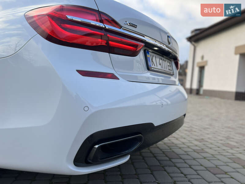 Седан BMW 7 Series 2016 в Киеве фото 11 Седан BMW 7 Series 2016 в Киеве