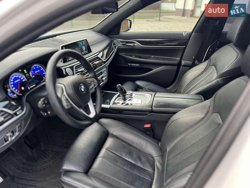Седан BMW 7 Series 2016 в Киеве фото 36 Седан BMW 7 Series 2016 в Киеве