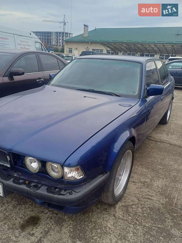 Седан BMW 7 Series 1991 в Івано-Франківську