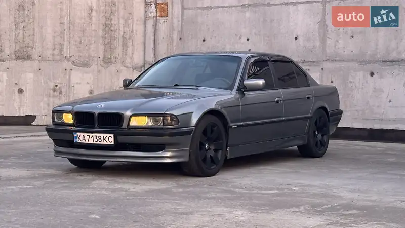 BMW 7 Series 1995
