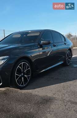 Седан BMW 7 Series 2017 в Киеве