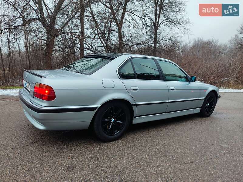 Седан BMW 7 Series 1997 в Дніпрі