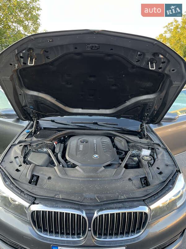 Седан BMW 7 Series 2016 в Підволочиську фото 16 Седан BMW 7 Series 2016 в Підволочиську