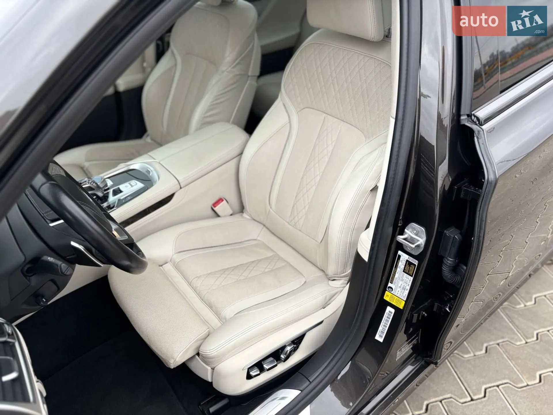 2015 BMW 7er - мініатюра 16