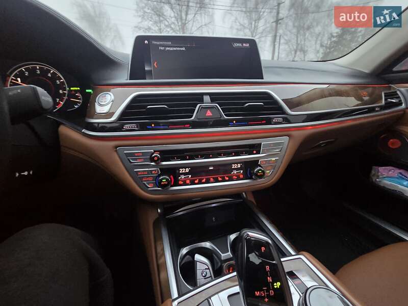 Седан BMW 7 Series 2016 в Шептицькому