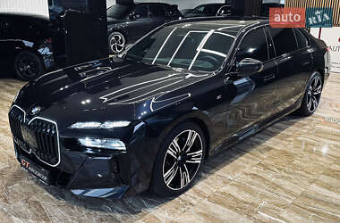 Седан BMW 7 Series 2023 в Киеве