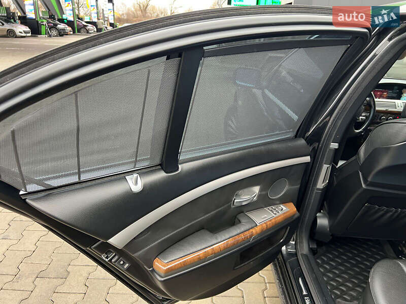 Седан BMW 7 Series 2006 в Стрию