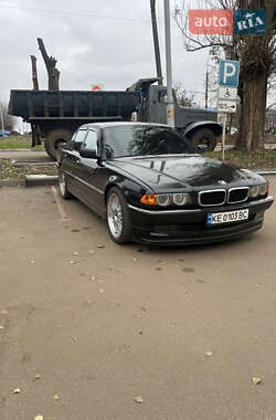 Седан BMW 7 Series 2000 в Кривом Роге