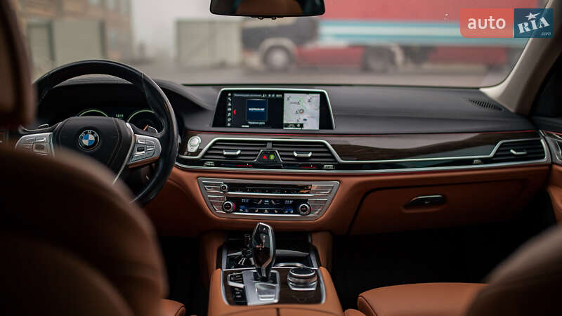 Седан BMW 7 Series 2017 в Черновцах фото 62 Седан BMW 7 Series 2017 в Черновцах