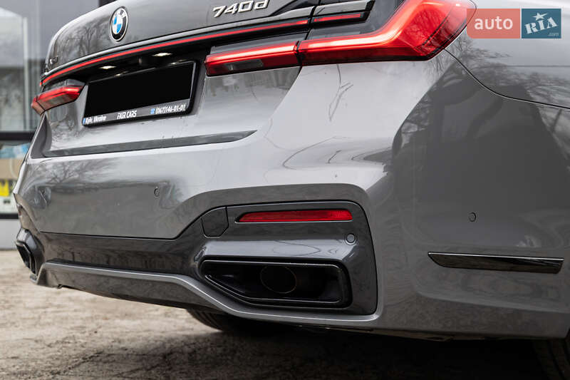 Седан BMW 7 Series 2022 в Києві