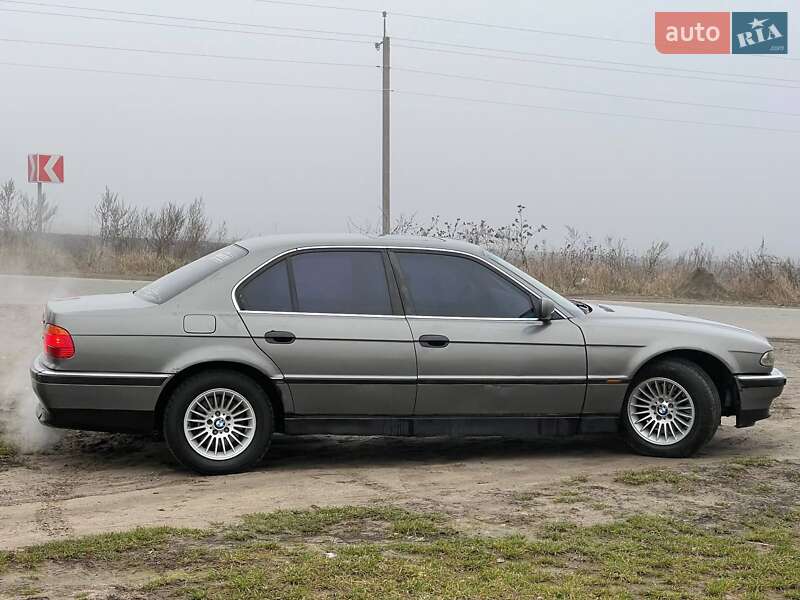 BMW 7 Series 1997