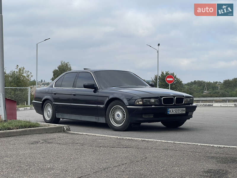 BMW 7 Series 1996