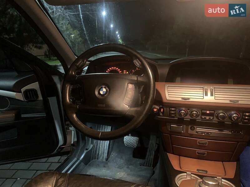 Седан BMW 7 Series 2005 в Ізмаїлі