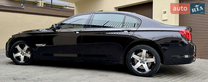 Седан BMW 7 Series 2010 в Хмельницькому