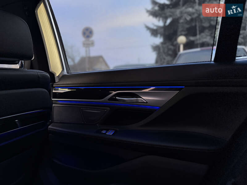 Седан BMW 7 Series 2018 в Одесі фото 22 Седан BMW 7 Series 2018 в Одесі