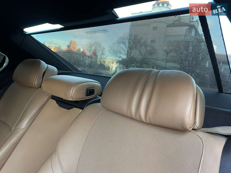 Седан BMW 7 Series 2012 в Києві