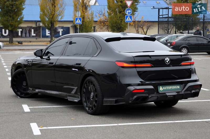 Седан BMW 7 Series 2024 в Киеве