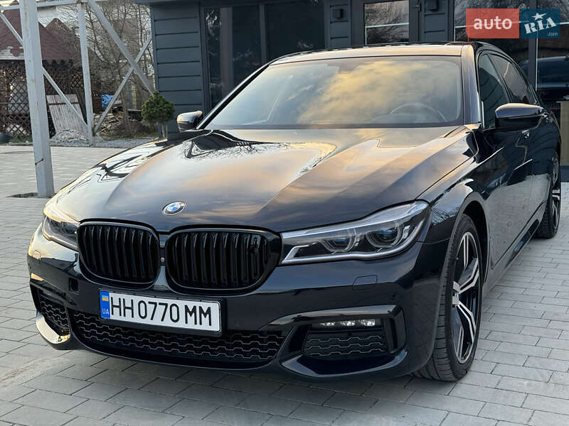 Седан BMW 7 Series 2016 в Львове фото Седан BMW 7 Series 2016 в Львове