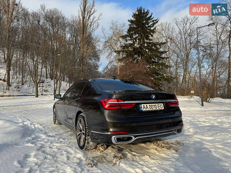 Седан BMW 7 Series 2016 в Киеве