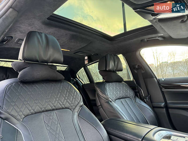 Седан BMW 7 Series 2016 в Киеве