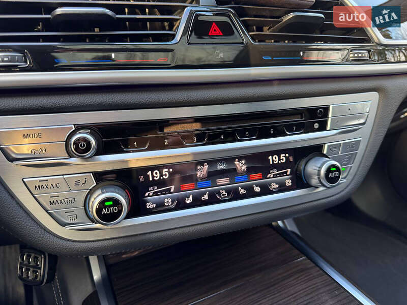 Седан BMW 7 Series 2016 в Киеве