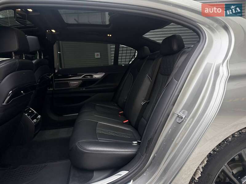 Седан BMW 7 Series 2020 в Киеве